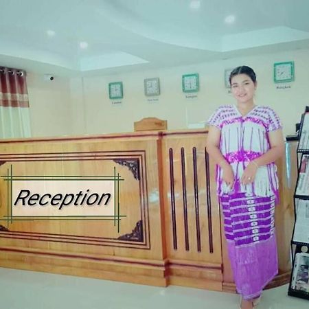Golden Palace Hotel Hpa-an Esterno foto